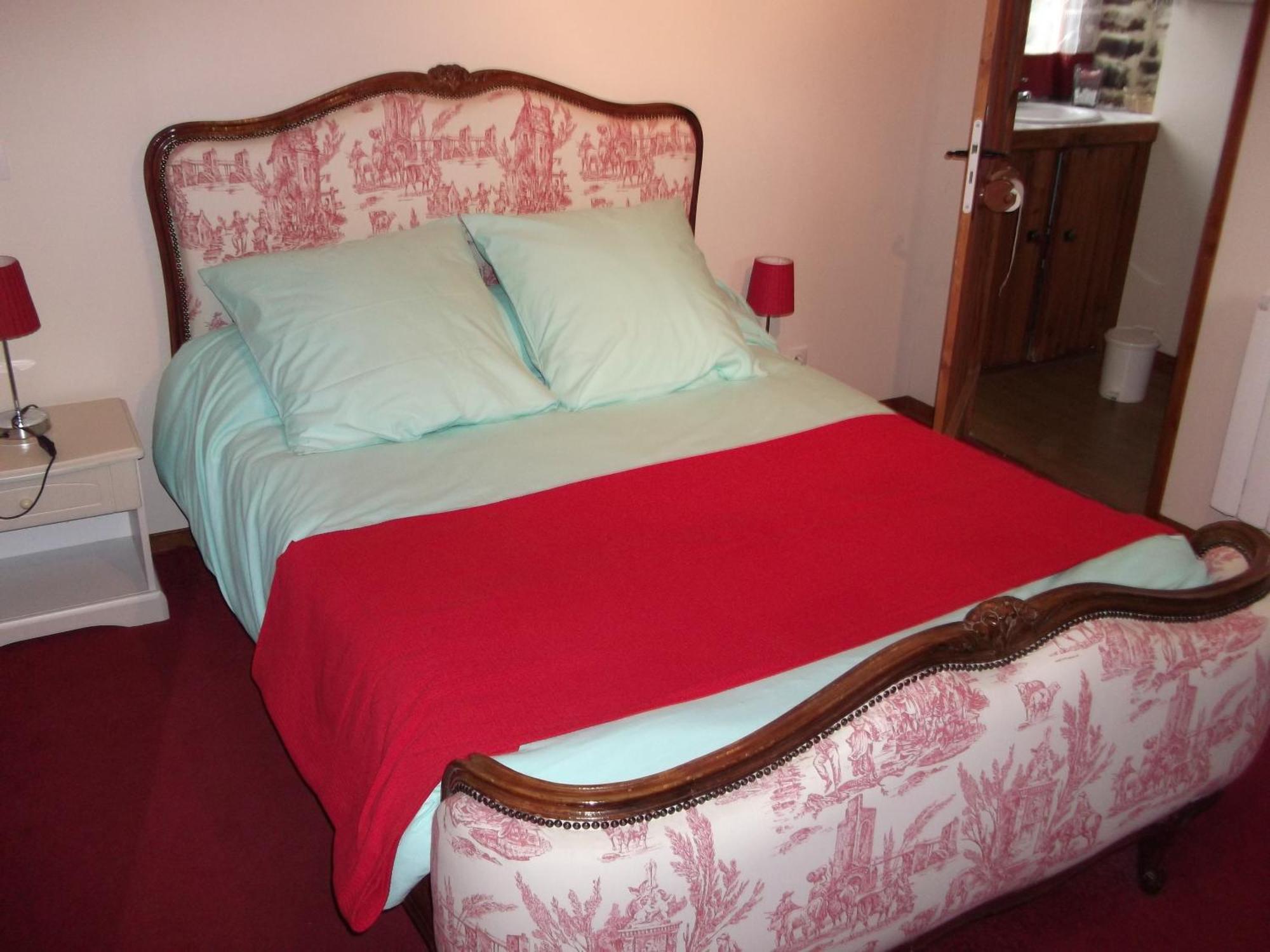 La Ferme De Montaigu Bed & Breakfast Room photo