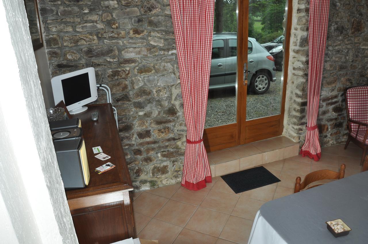 La Ferme De Montaigu Bed & Breakfast Exterior photo